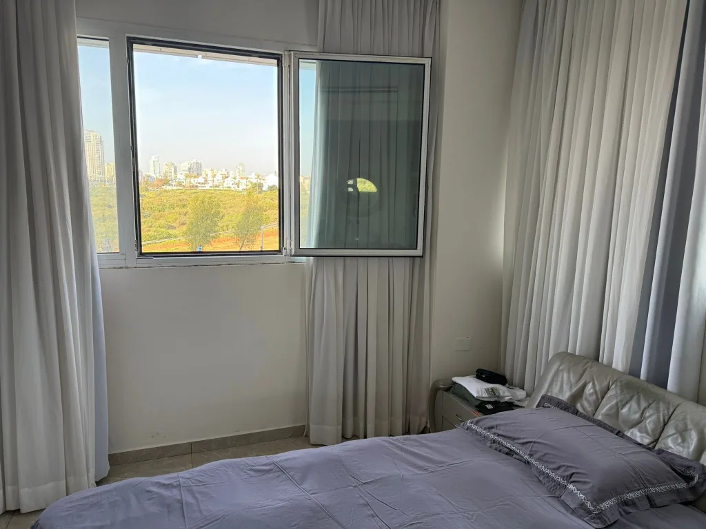 41F4CCF4 2650 4898 915B BA1E3CFA2FCF 1024x768