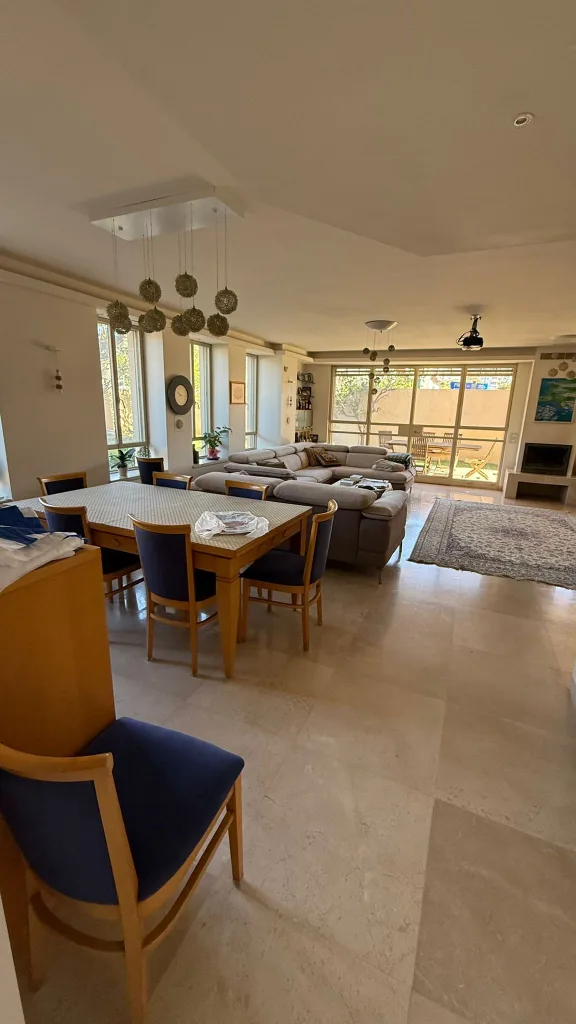 PHOTO 2026 01 16 11 51 44 2 576x1024