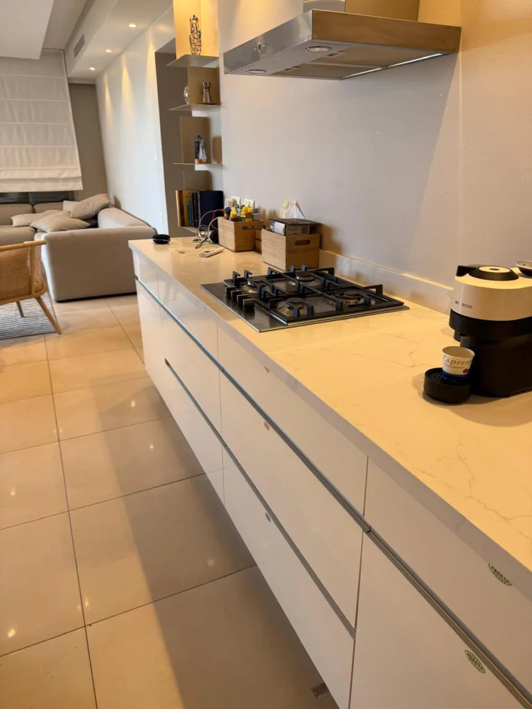 0136e4c0 64c4 43cf b142 32bb709fb26a 768x1024