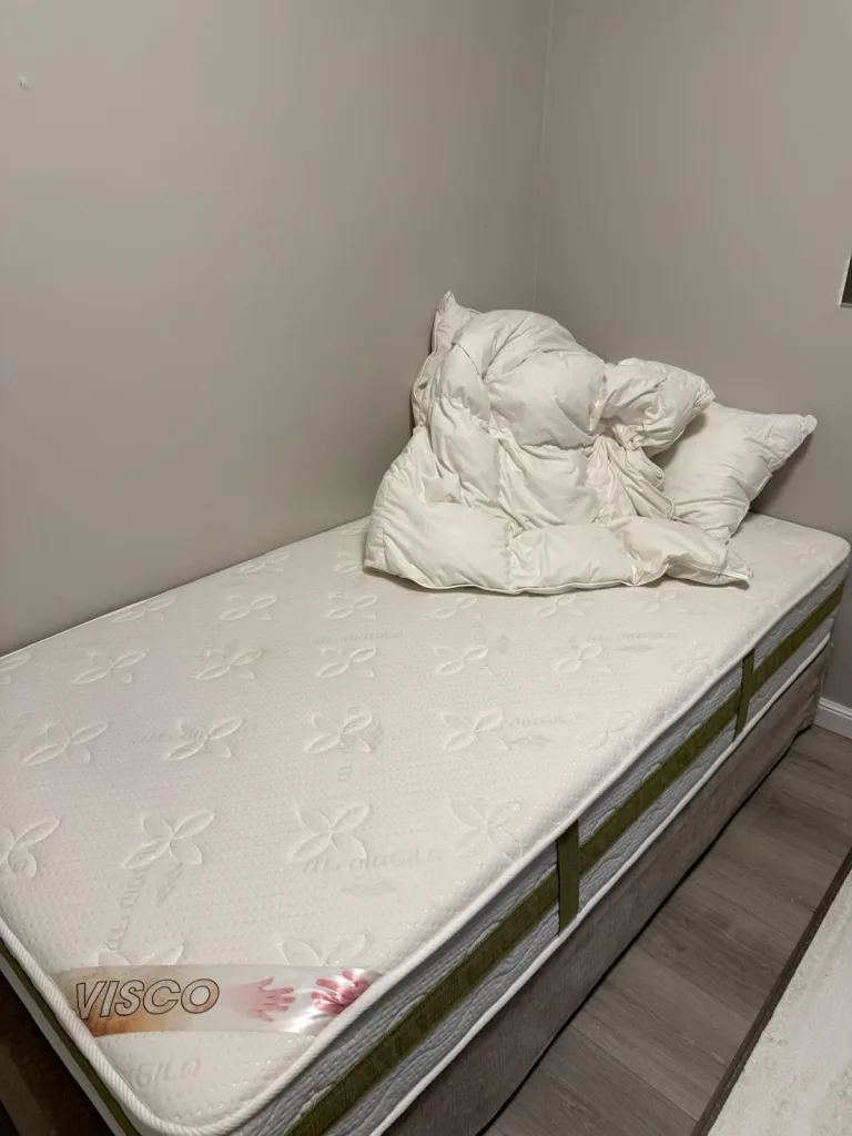 e618baf8 9650 43f7 97d0 6c31306410bf 768x1024